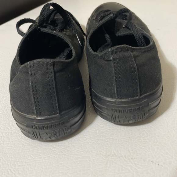 Vans Men's Black Sneakers. Very Good Condition. Size Men's 8, Women's 10. - Picture 7 of 9